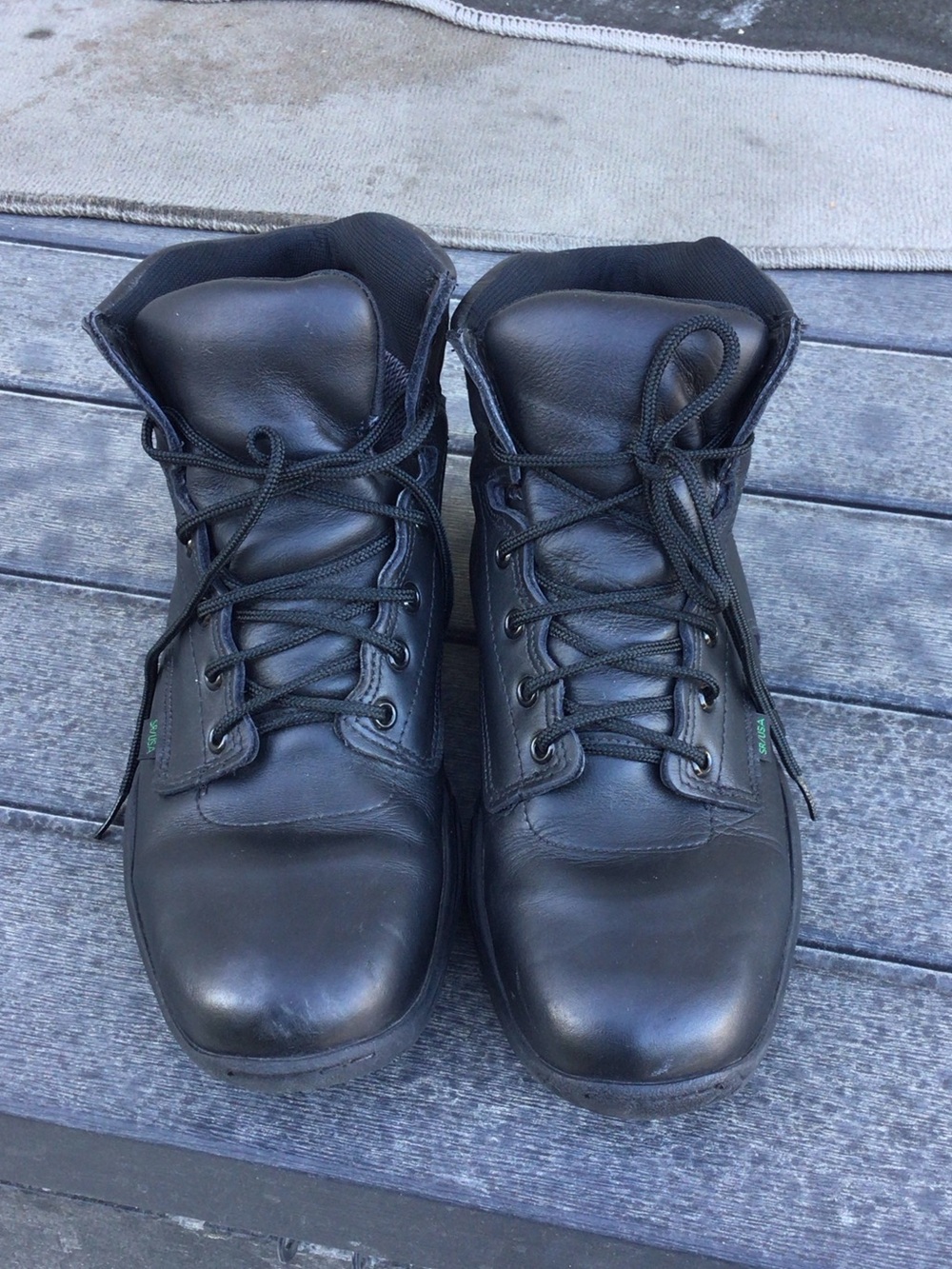 ReeBok 10.5/wide postal approval great used conditions